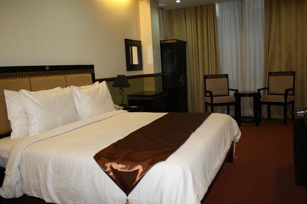 Manila Crown Palace Hotel Екстериор снимка