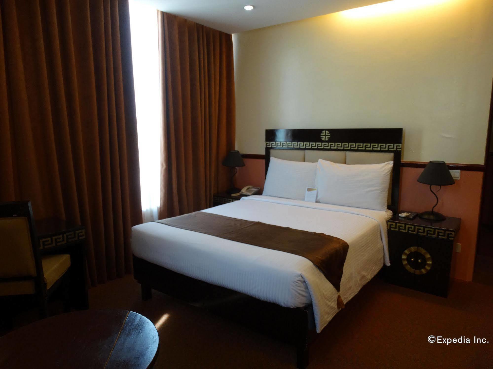 Manila Crown Palace Hotel Екстериор снимка