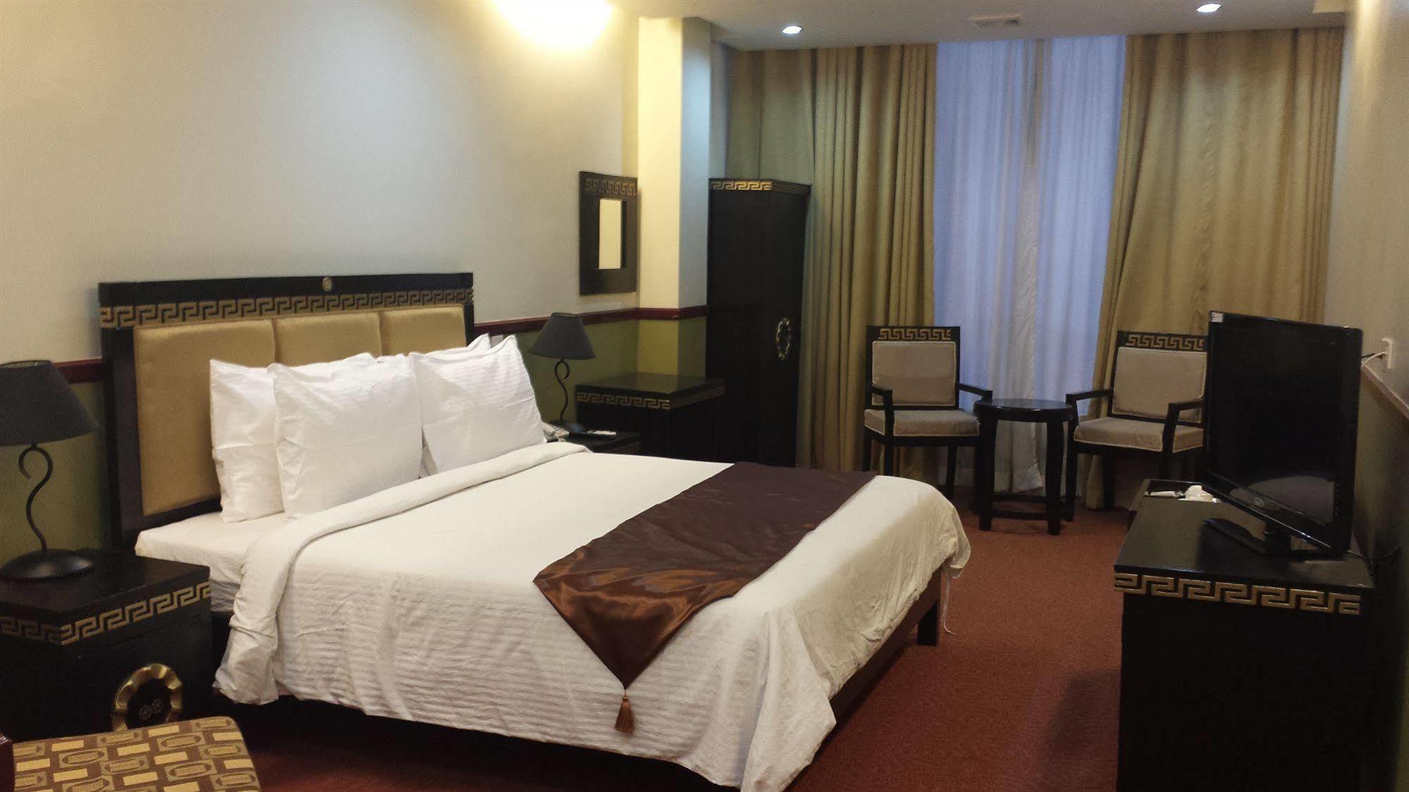 Manila Crown Palace Hotel Екстериор снимка