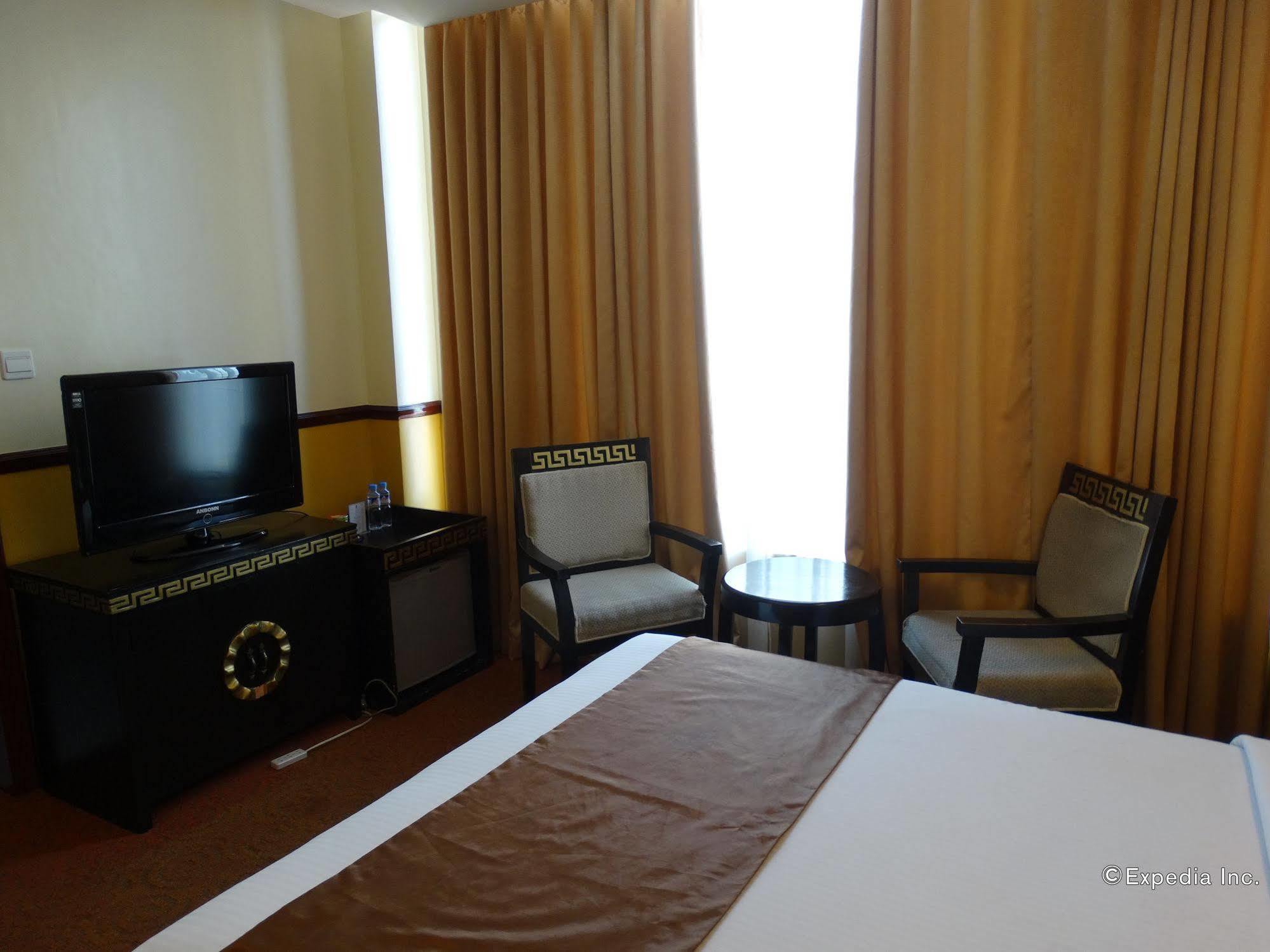 Manila Crown Palace Hotel Екстериор снимка