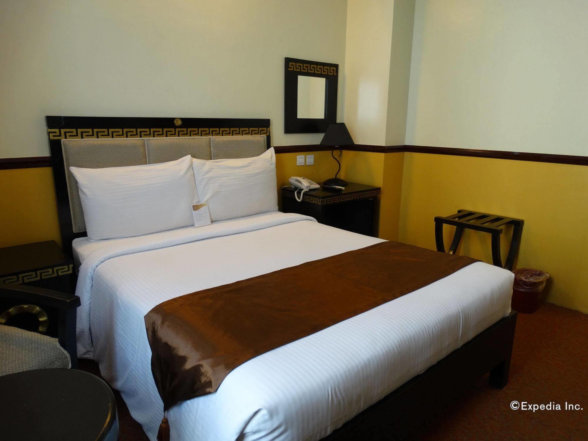 Manila Crown Palace Hotel Екстериор снимка